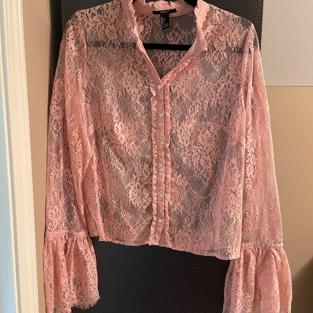 Fun all lace long sleeve blouse!